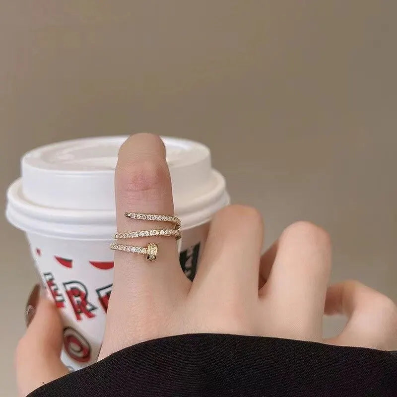 💍 Charmelle Golden Aura Ring
