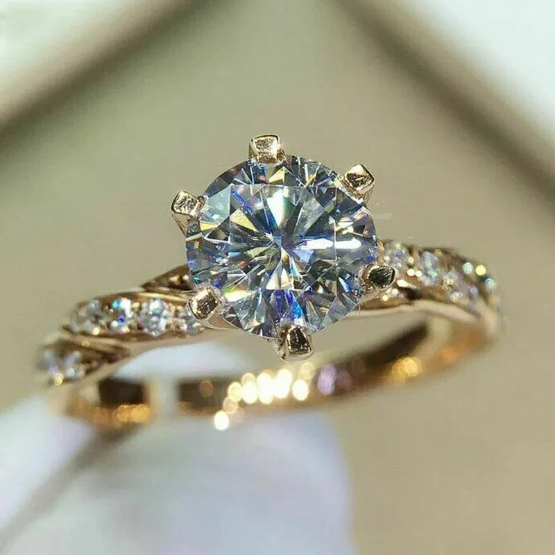 Huitan Luxury CZ Ring.