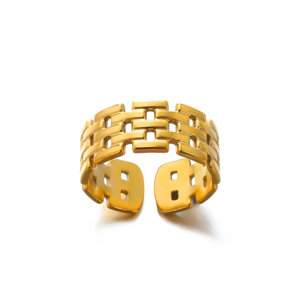 💍 Eternal Gold Ring – Timeless Elegance ✨