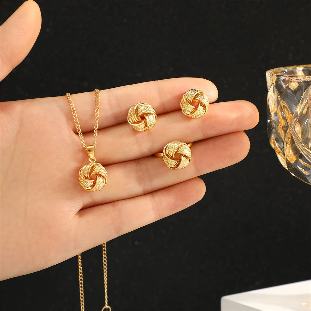 👑 Golden Elegance Knot Set 👑