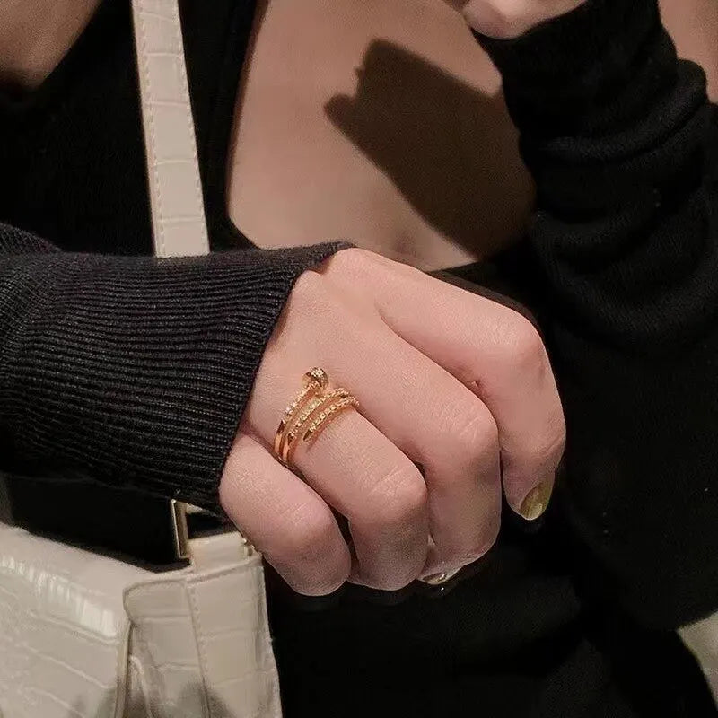 💍 Charmelle Golden Aura Ring