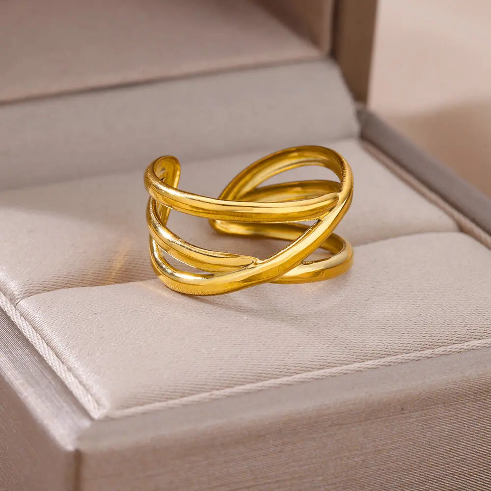 💍 Eternal Gold Ring – Timeless Elegance ✨