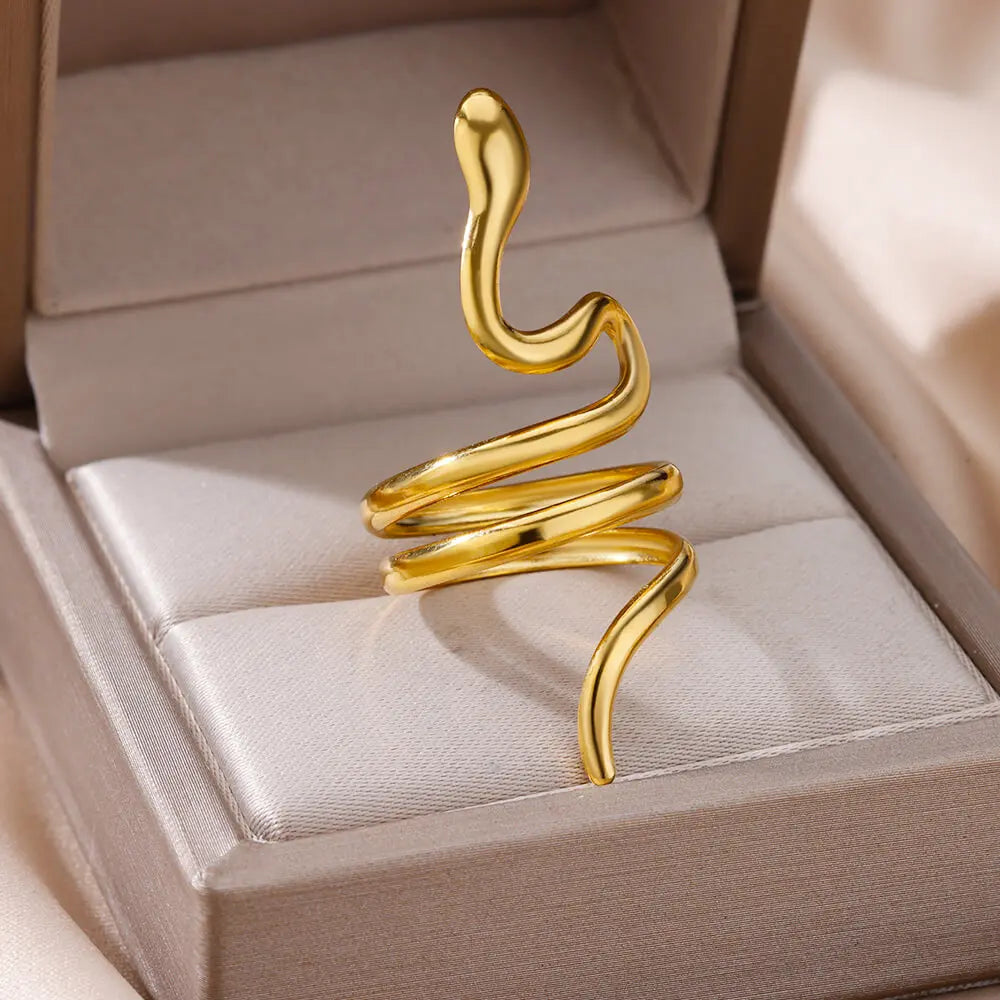 💍 Eternal Gold Ring – Timeless Elegance ✨