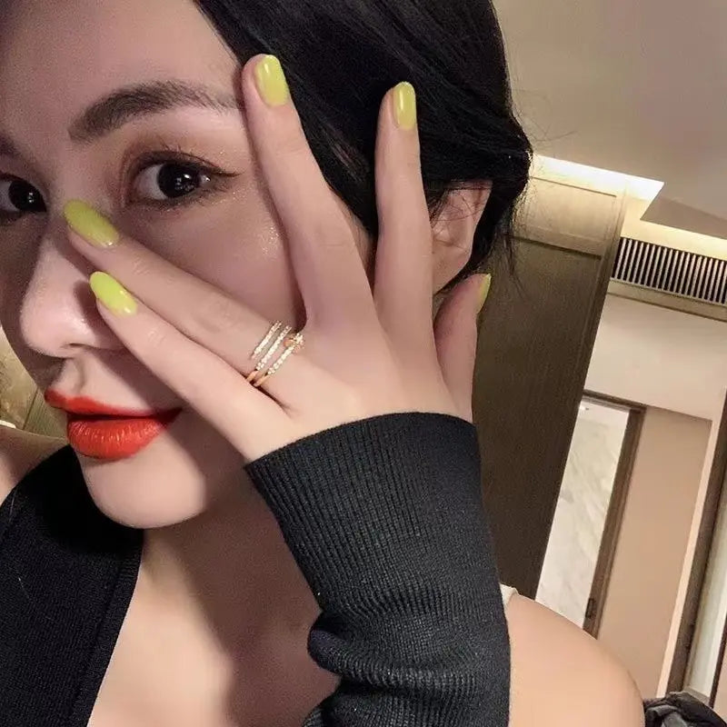 💍 Charmelle Golden Aura Ring
